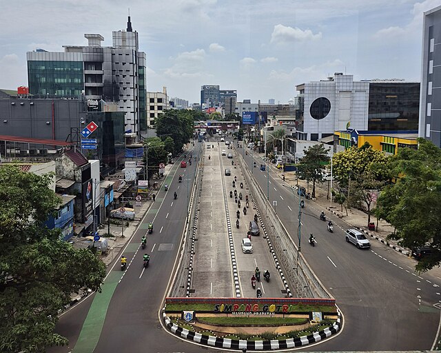 Kecamatan Mampang Prapatan Jakarta Selatan: Kemang & Bisnis