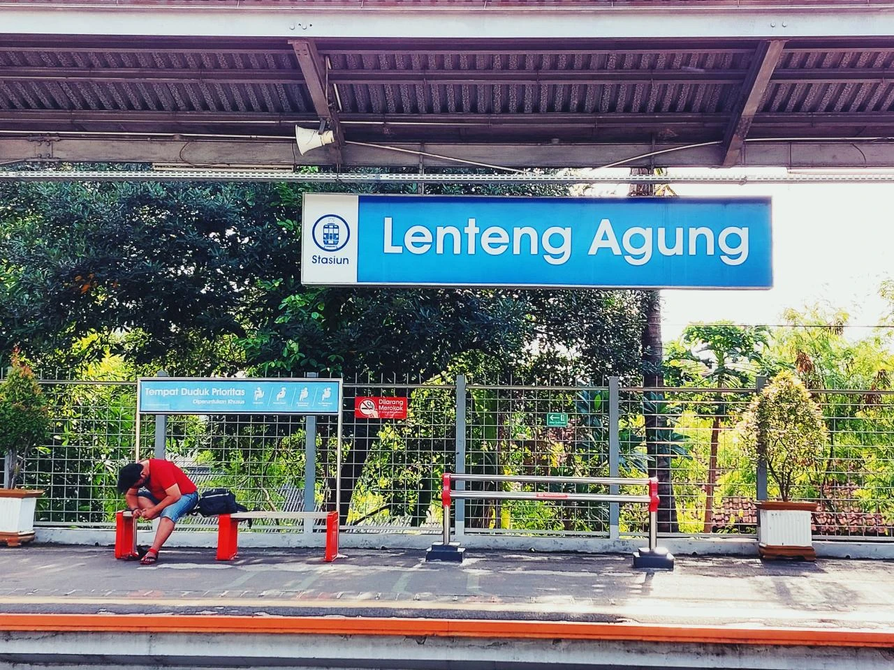 Stasiun KRL Lenteng Agung