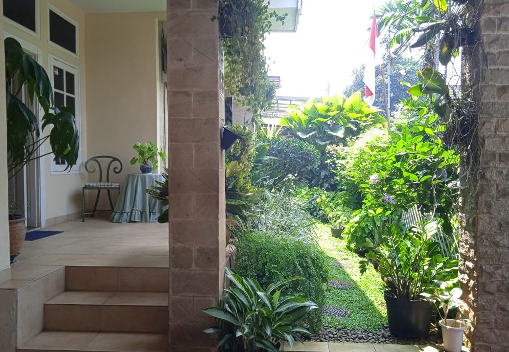 Dijual Rumah di Lembah Cinere Indah, Depok • Ada Rooftop
Rumah dijual di Lembah Cinere Indah, Depok. Open space LT 230/LB 242, 4 KT, 3 KM, SHM. Ada rooftop, bebas banjir. ±2km ke Tol Brigif. Harga 2,8 M Nego.