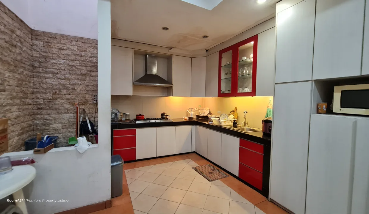 Rumah di Cinere, Depok | Mega Cinere | Harga 2,7 M | LT 180