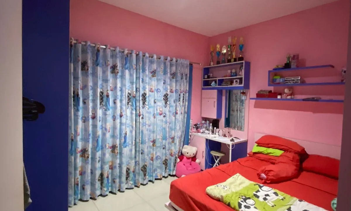 Dijual Rumah di Pondok Cabe, Modernhill. Harga 3,8 M Nego. LT 160/LB 170, 4 KT, 3 KM. Full Furnished. 10 min Tol Pamulang & 15 min MRT Lebak Bulus.