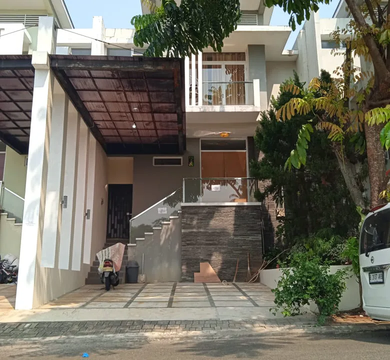 Dijual Rumah di Pondok Cabe, Modernhill. Harga 3,8 M Nego. LT 160/LB 170, 4 KT, 3 KM. Full Furnished. 10 min Tol Pamulang & 15 min MRT Lebak Bulus.