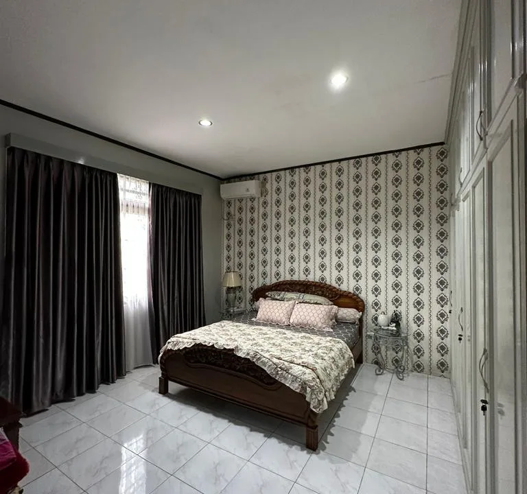 Mega Politan, Cinere, Depok