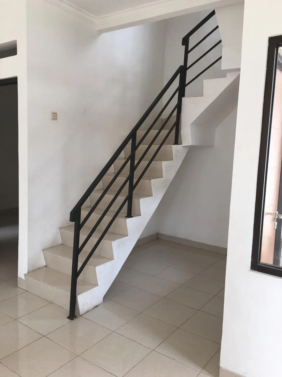 Rumah di Dcrown Residence | Cirendeu | Depok - foto 3