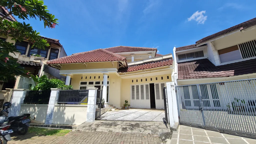 Rumah dijual di Puri Cinere, Depok. 
                        </div>
                        
                                                <div class=