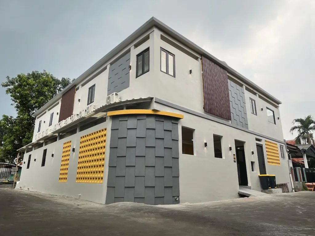 Kost dijual di Bintaro dekat stasiun, kampus, RS & BXc Mall. Lokasi strategis, cocok untuk investasi properti dengan nilai sewa tinggi.