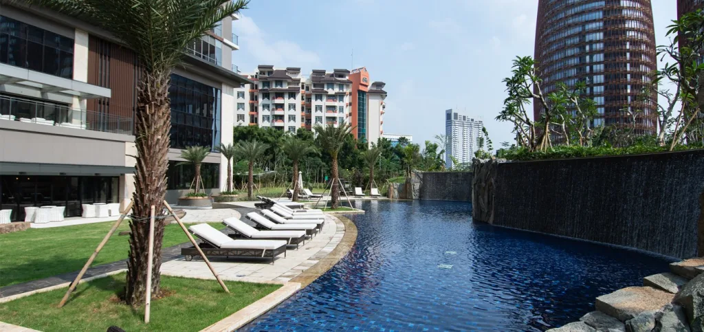 Dijual Apartemen di Cilandak, Jakarta Selatan, The Branz Simatupang. Harga 5,8 M Nego. Tipe 2BR (143m²), Tower North Lt 7. Standar Jepang, Lift Pribadi. Dekat MRT & Tol JORR.