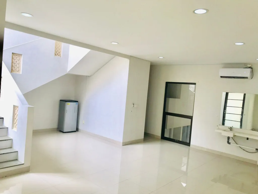 Rumah dijual Pondok Labu Jakarta Selatan di Bali Maisonette. Dekat MRT, tol JORR, PIM & Citos. Lingkungan asri, nyaman, ideal untuk keluarga dan investasi.