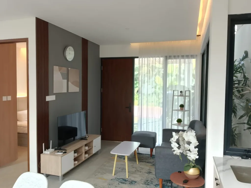 Rumah dijual Sawangan Depok di JDS Resort: resort living, fasilitas lengkap, akses ke Tol DESARI & KRL. Unit 2 lantai, smart-home, lingkungan hijau.