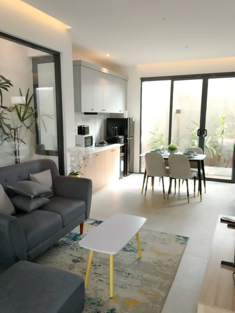 Rumah dijual Sawangan Depok di JDS Resort: resort living, fasilitas lengkap, akses ke Tol DESARI & KRL. Unit 2 lantai, smart-home, lingkungan hijau.