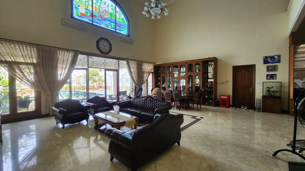 Rumah dijual Cipete Jakarta Selatan dekat MRT, kuliner & sekolah internasional. Lokasi premium, akses cepat ke TB Simatupang & SCBD. Jadwalkan survei.