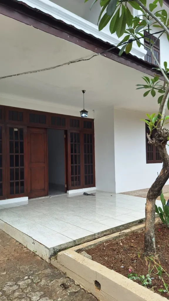 Buruan! Rumah sewa di Jalan Gaharu, Cipete Jakarta Selatan. Dekat MRT, Kemang & Simatupang. Unit bagus cepat habis—amankan sekarang!