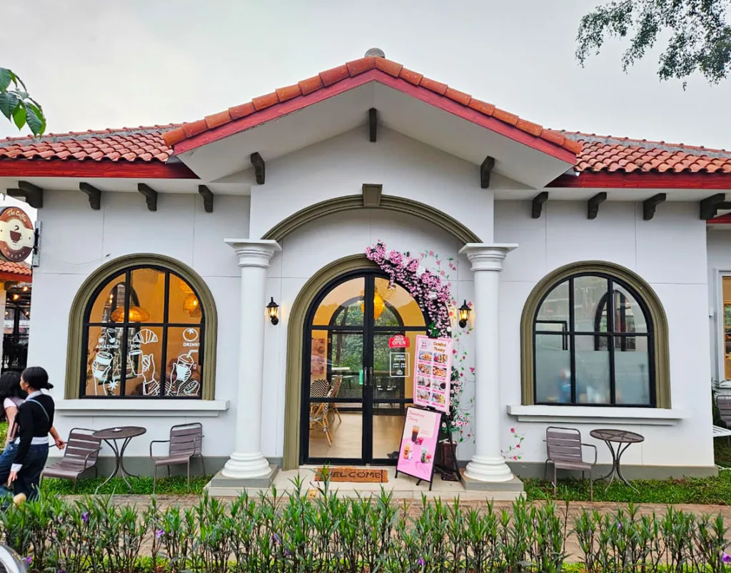 the-coffee-theoiry-5-Kuliner-Hits-Pinggir-Danau--Peninsula-District-Shila-Sawangan-Depok