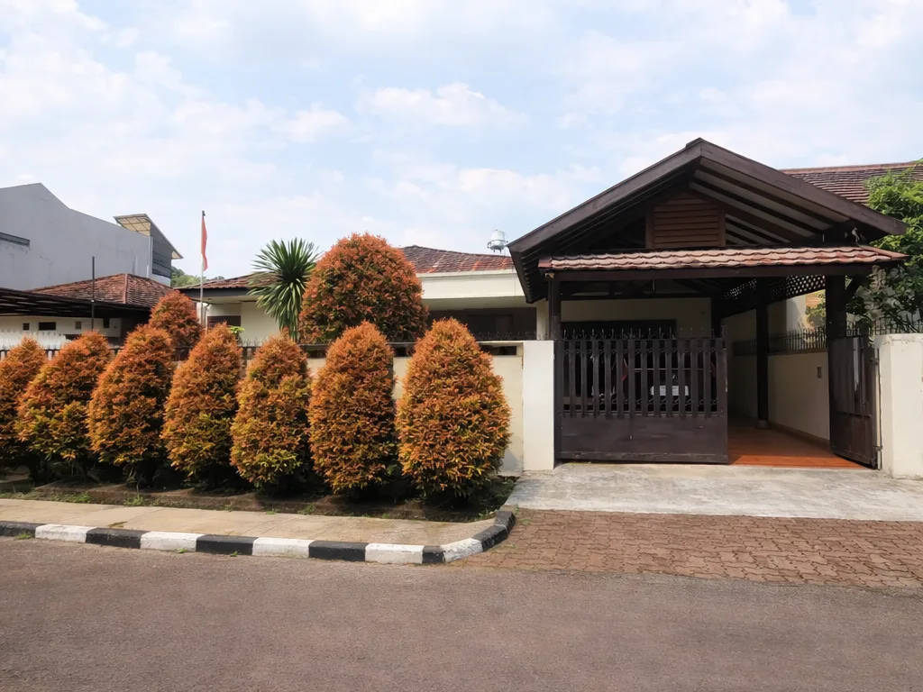 Lebak Lestari, Lebak Bulus, Cilandak, Jakarta Selatan, MRT Lebak Bulus, RS Siloam, Mal Pondok Indah, Tol JORR