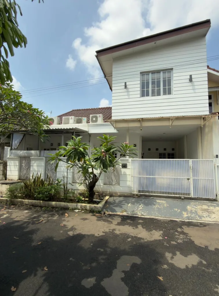 Rumah di Mega Cinere, Depok
Dekat Tol Brigif & Cinere Mall