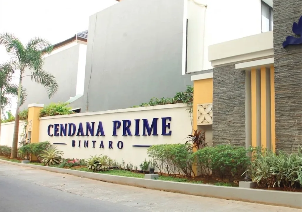 Gate Rooma21.com Entrance Sign Reading cendana Prime Bintaro with Landscaped Plants Along a Modern Wall Rooma21com