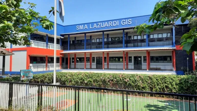 4. Lazuardi Global Compassionate School