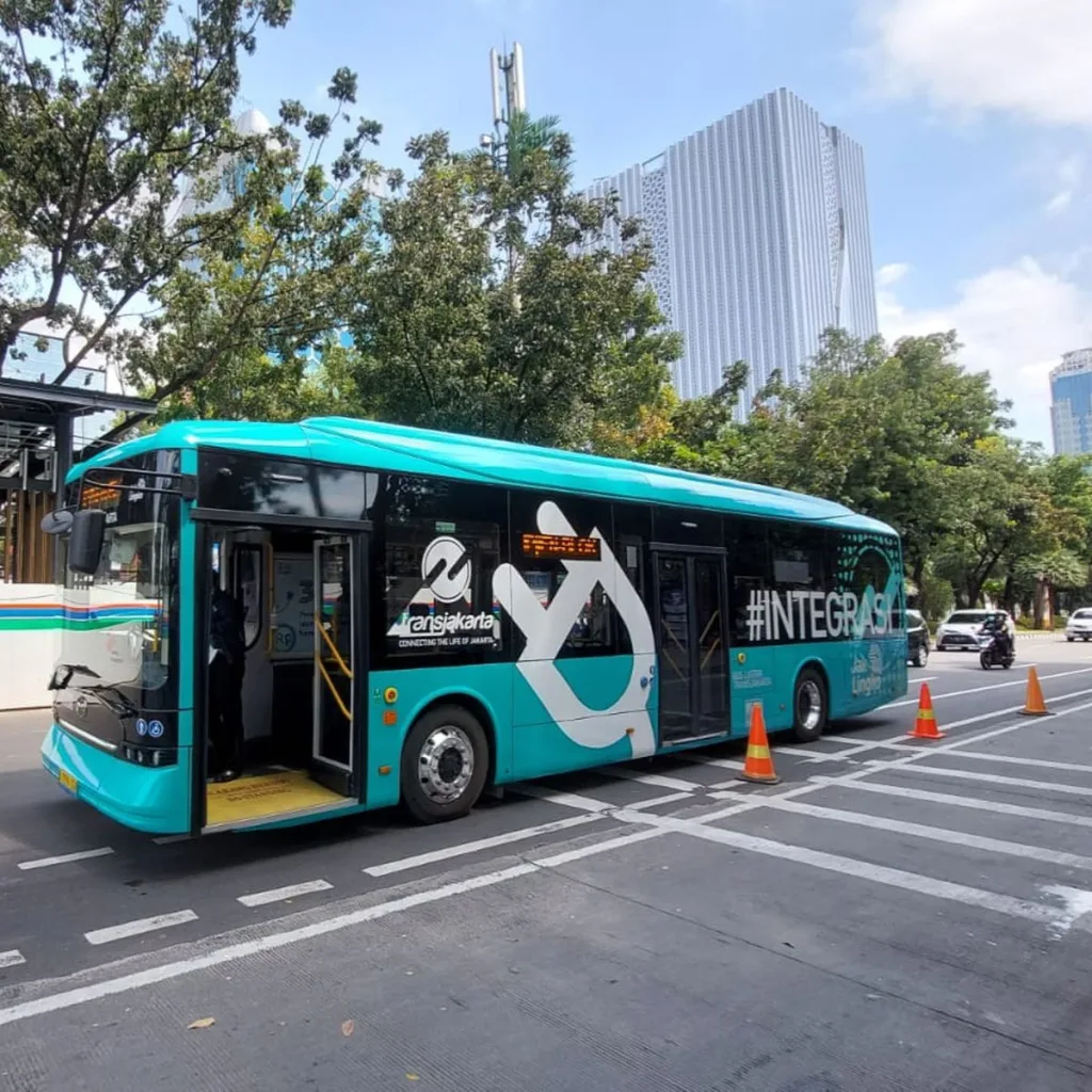 3. TransJakarta Koridor 8 Lebak Bulus–Pasar Baru